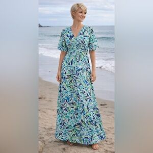 Pappagallo Maxi Dress Tropical Print Travel Flowy Vacation.  Sz L.  NWT!